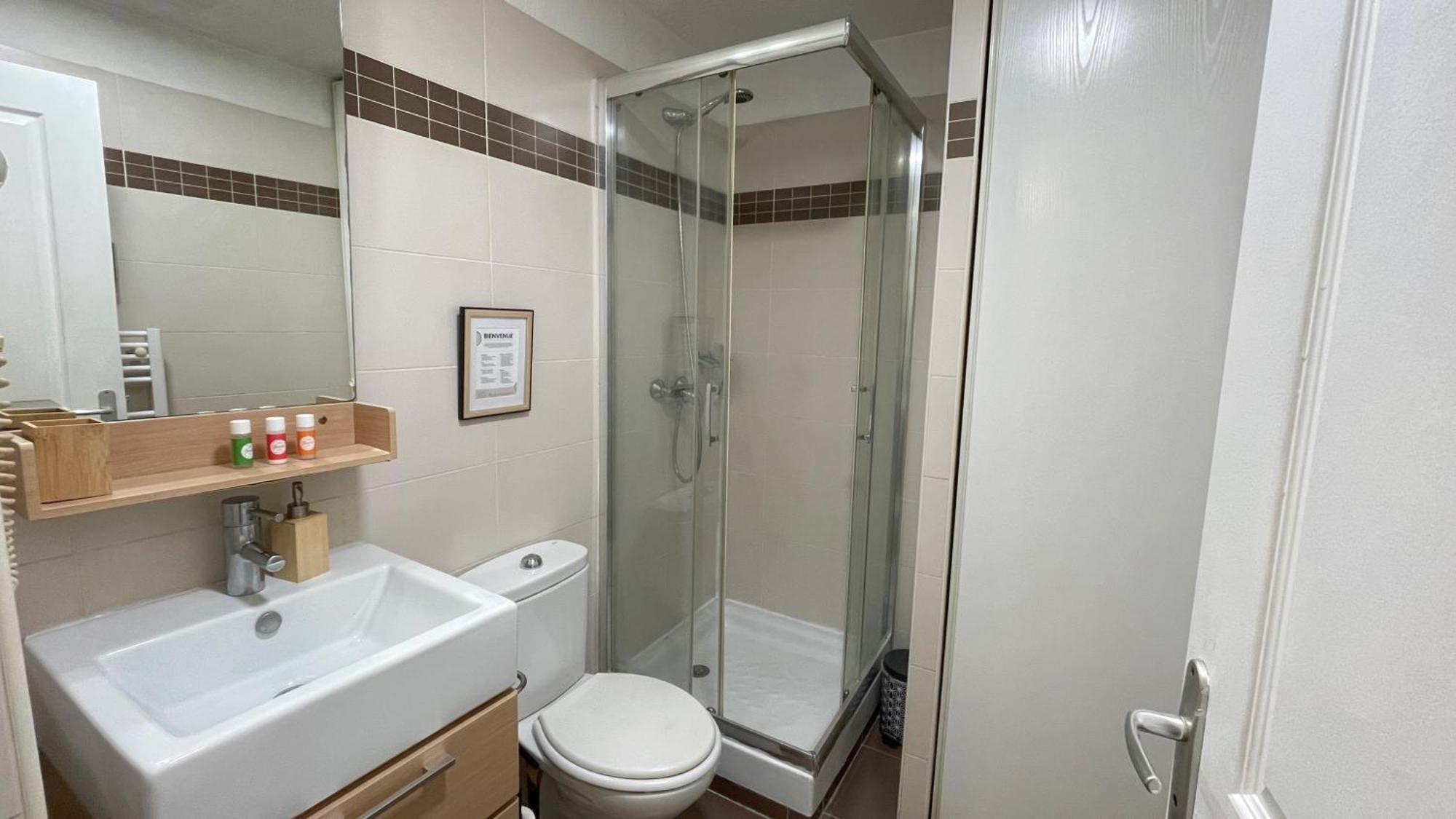 Proche Avec Jardinet Et Parking - Casa Garcia Apartment *